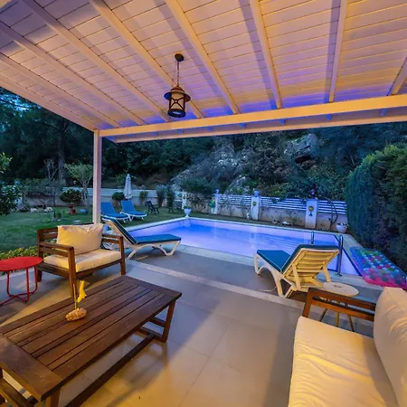 Floransa Icmeler 빌라 *