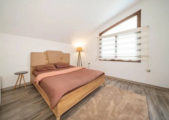 Floransa Icmeler Villa *